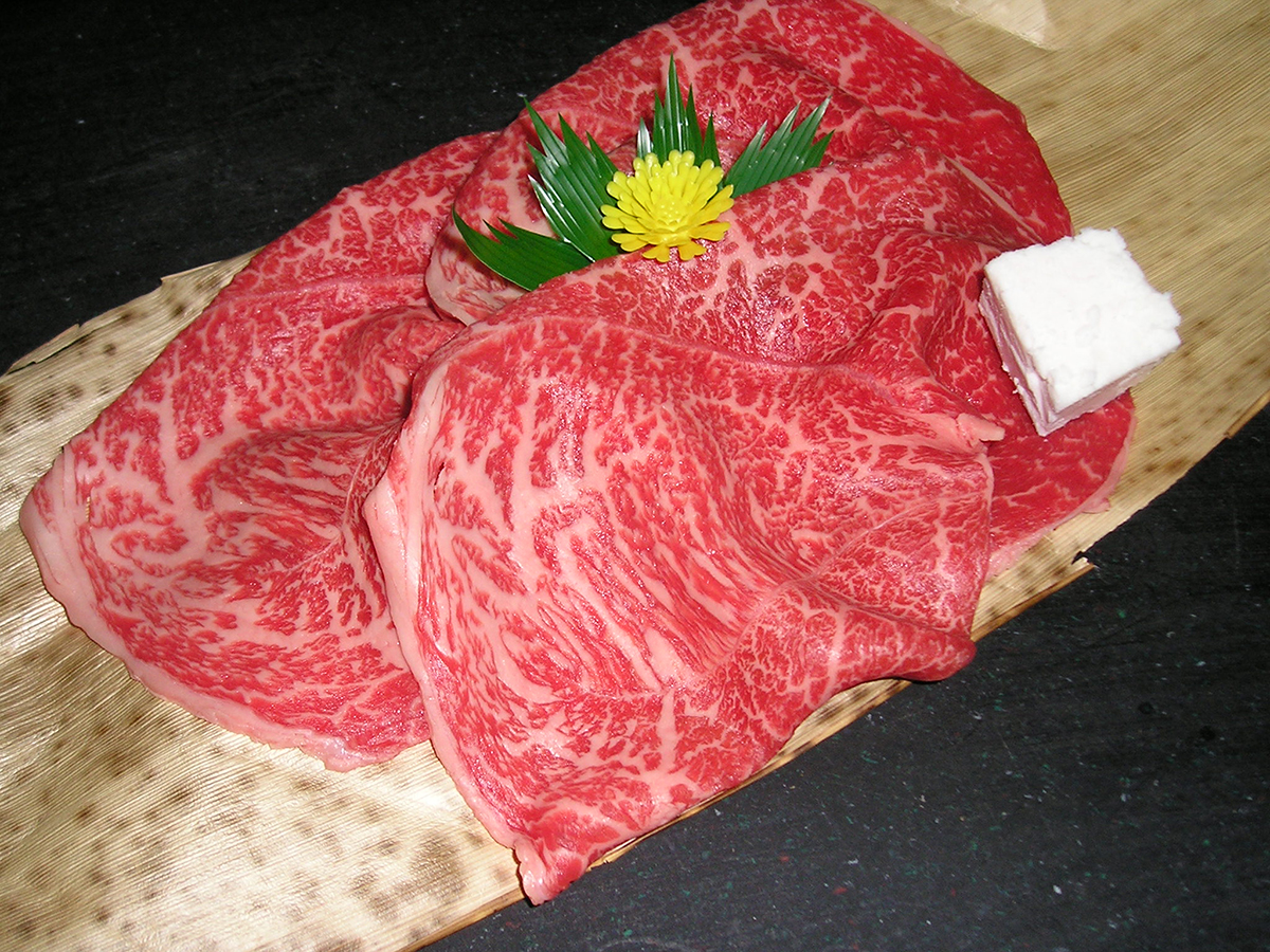 山形県産めす牛スライス（モモ）
